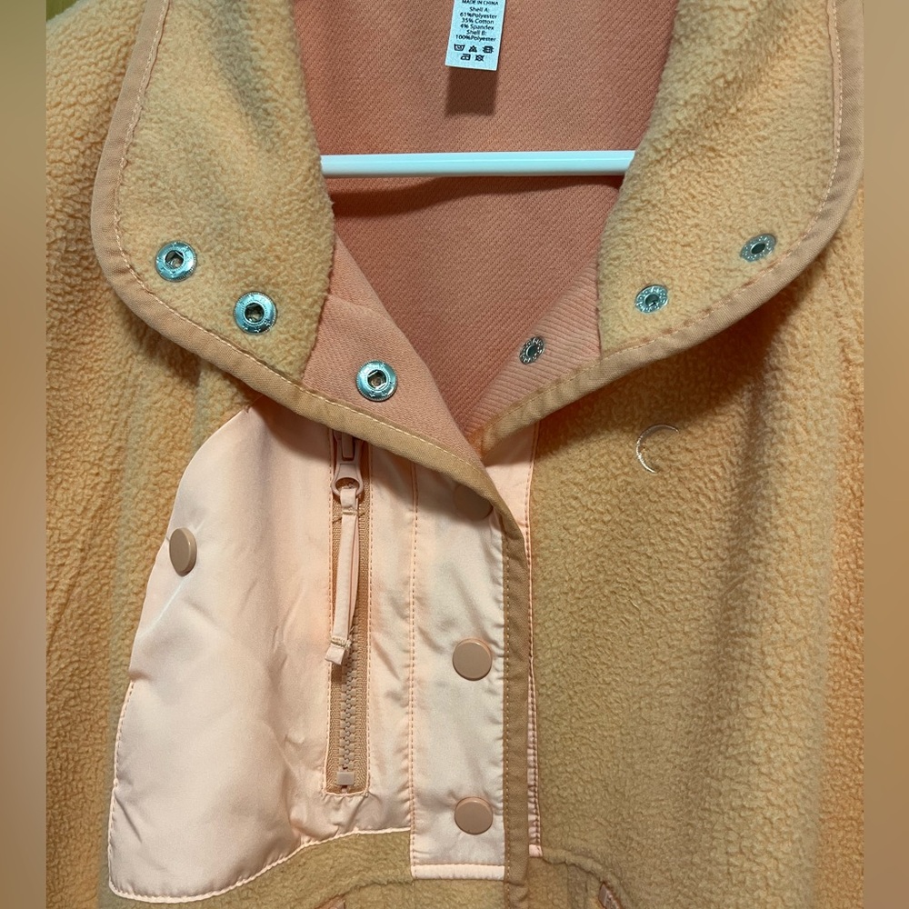 Zyia Women's Soft Teddy Jacket - Picture 4 of 6